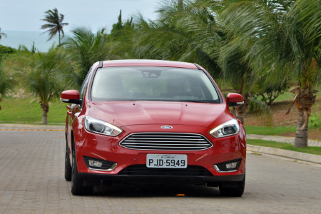 Focus foi o último a receber grade trapezoidal, marca global dos carros Ford