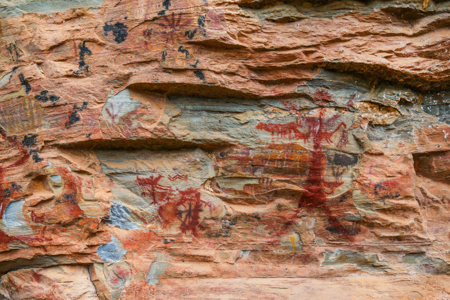 Pinturas rupestres na Lapa do Sumidouro datam de mais de mil anos atrás.