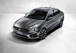 Fiat mostra sucessor do Linea